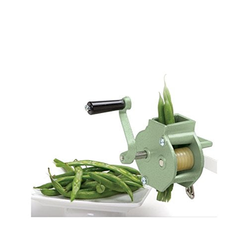 Norpro Frencher en usage avec haricots illustrant gain de temps