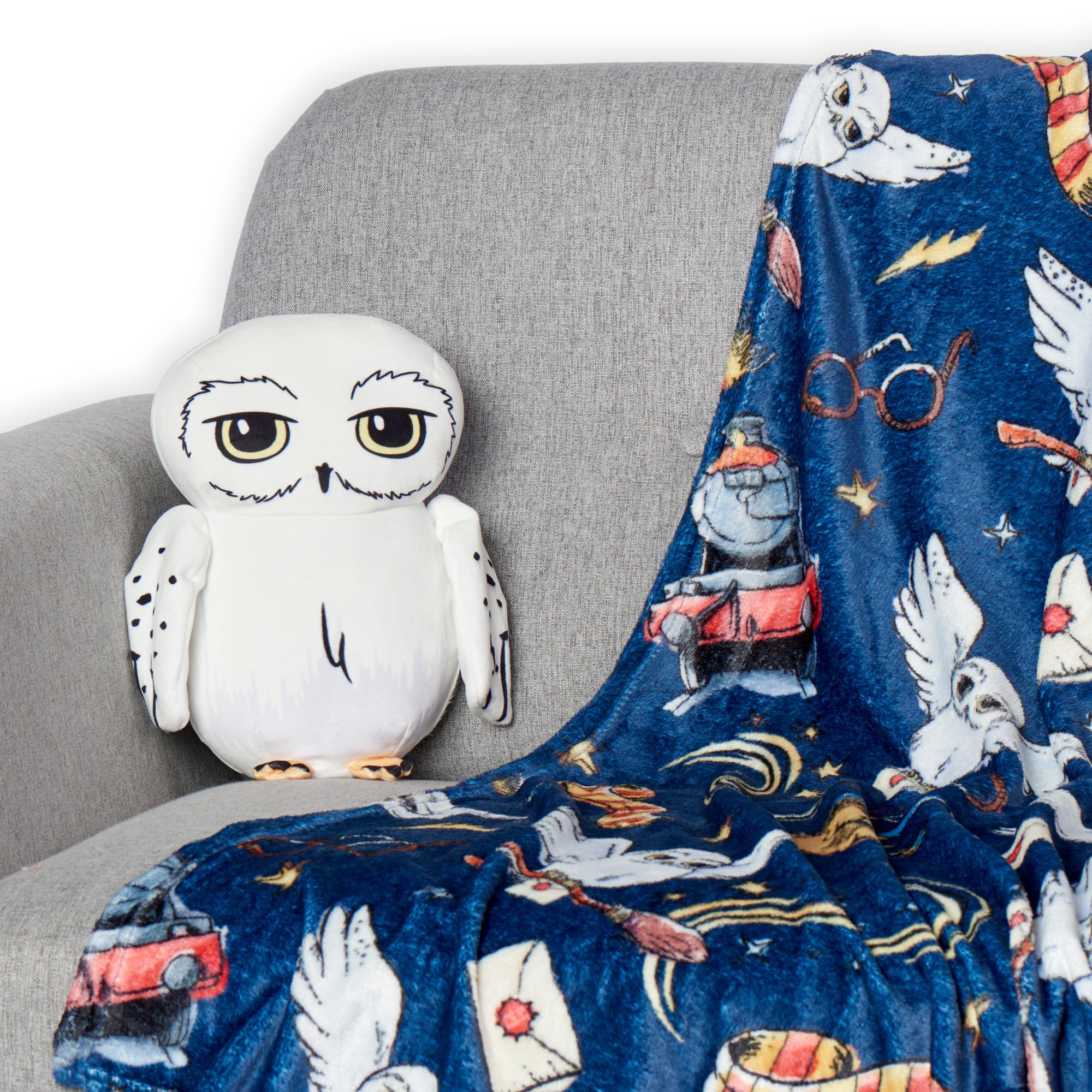 Northwest coussin Hedwig hugger posé, idéal pour câlins