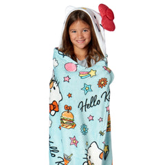 Northwest couverture Hello Kitty face avant montrant motifs colorés et toucher soyeux