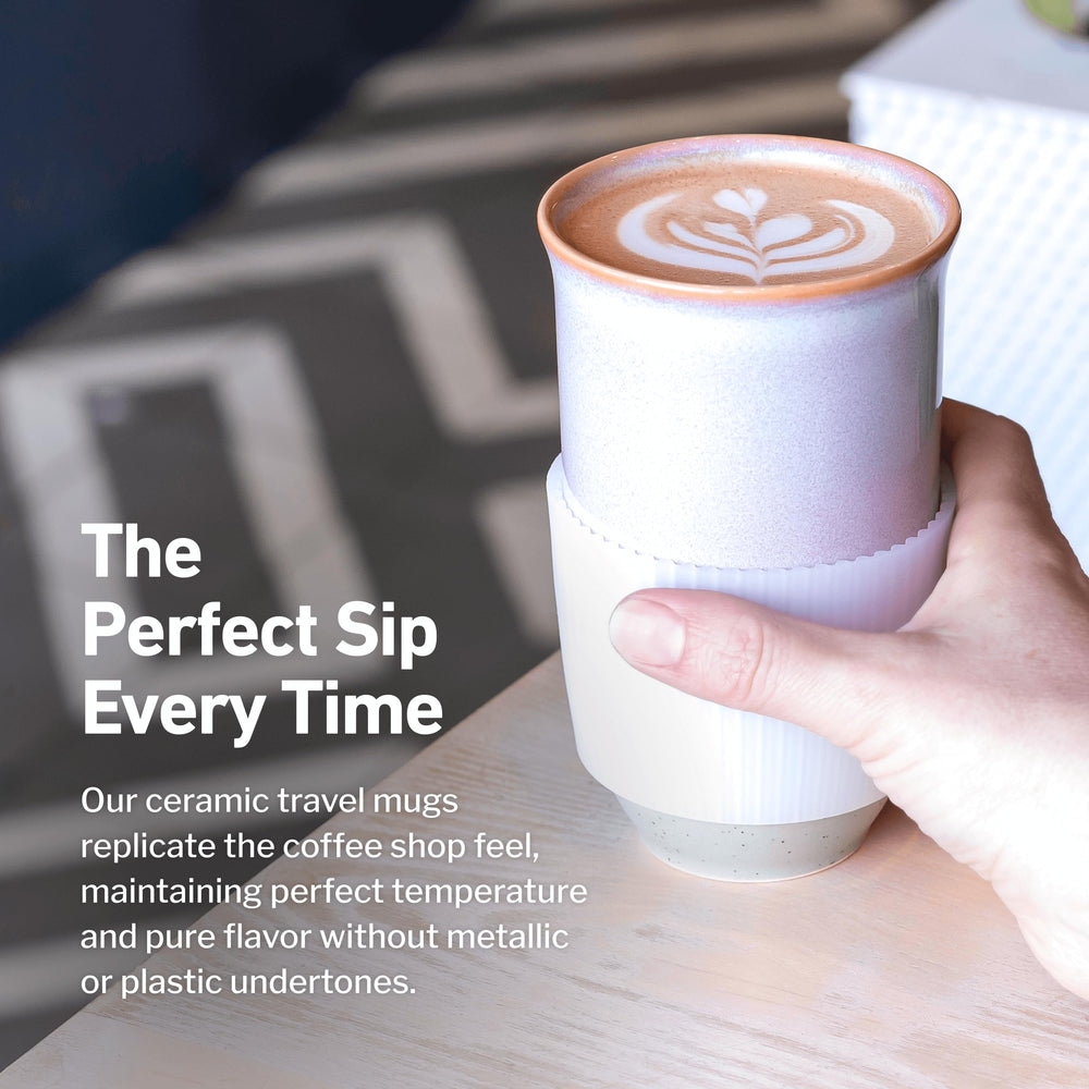 NOVA CERAMICS mug Horizon tenu en main pour confort et prise antidérapante
