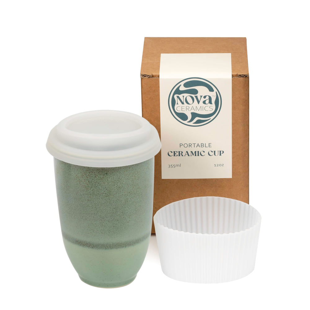 NOVA CERAMICS mug face montrant design émeraude et maintien chaud