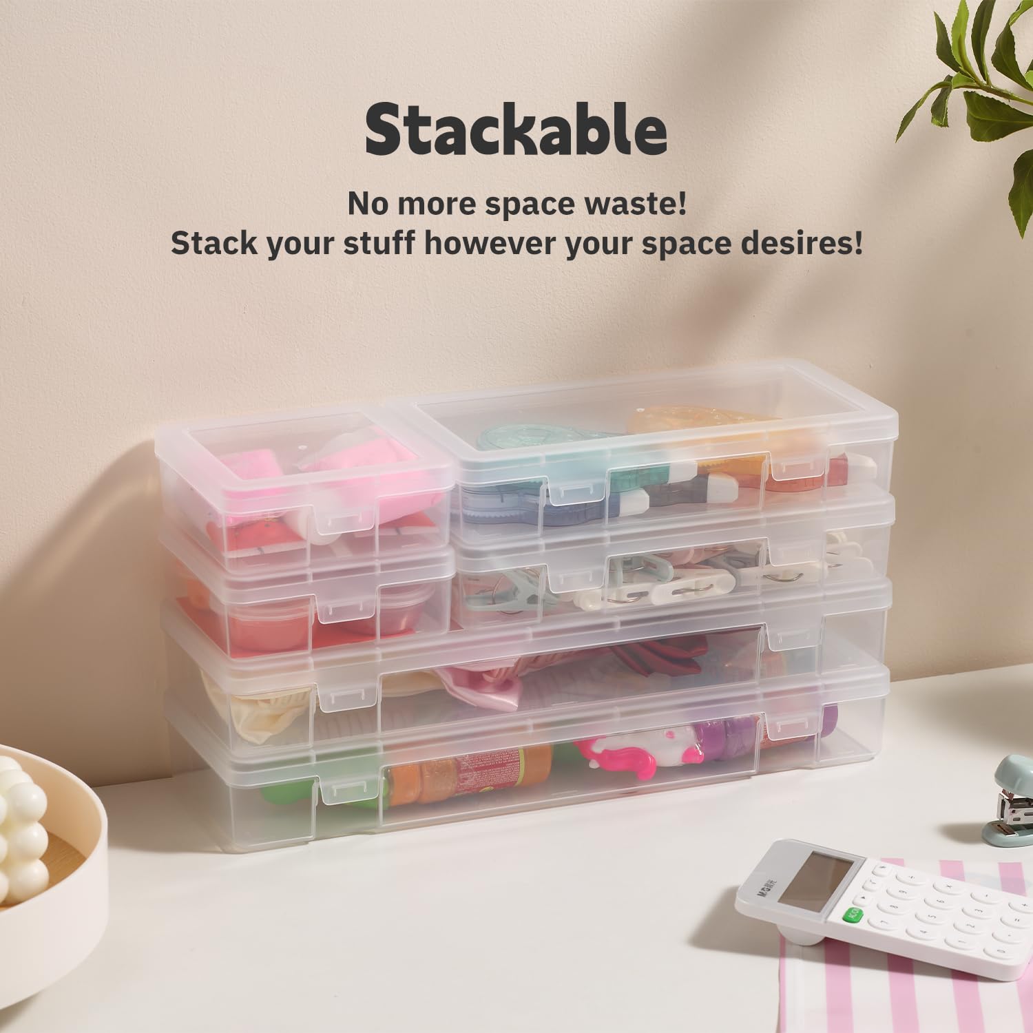 novelinks boîtes en usage avec perles et outils pour un atelier ordonné