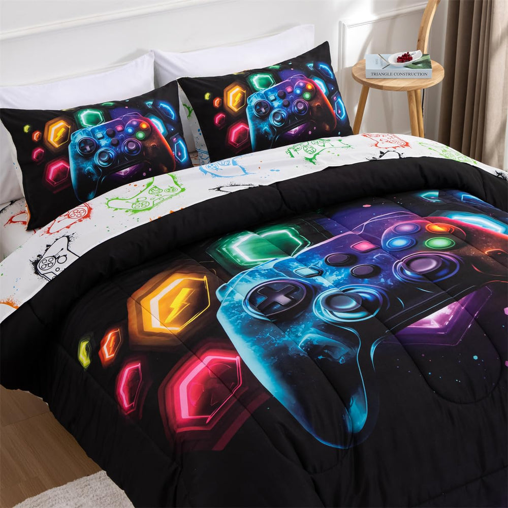 NTBED couette posée sur lit thème espace créant ambiance ludique