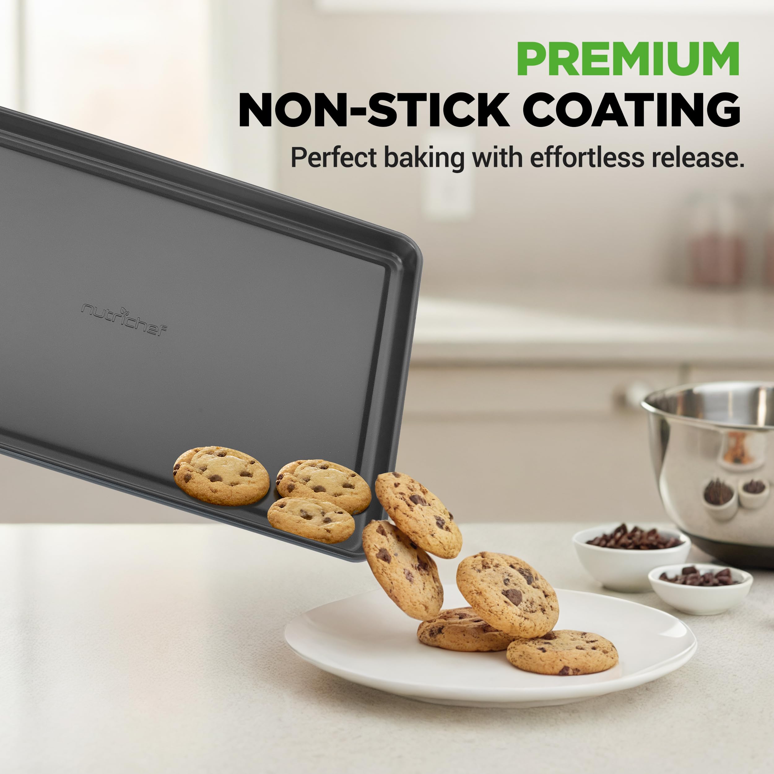 NutriChef plaque de cuisson avec biscuits dorés sortie du four pour cuisson homogène