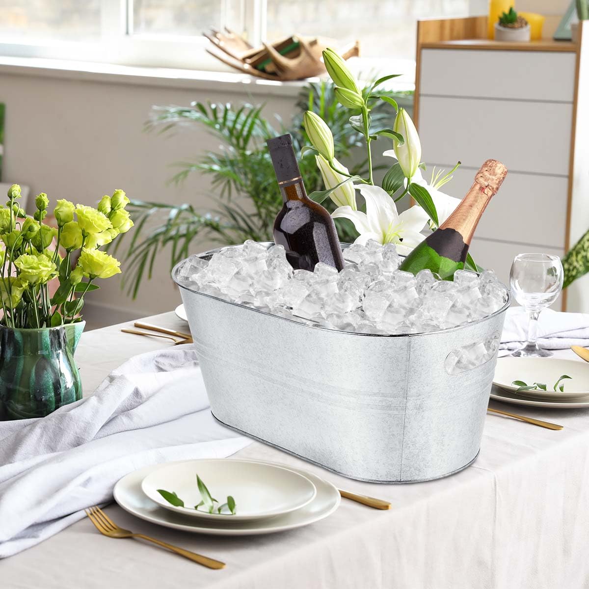 OBTANIM seau utilisé en jardin pour rafraîchir boissons en fête