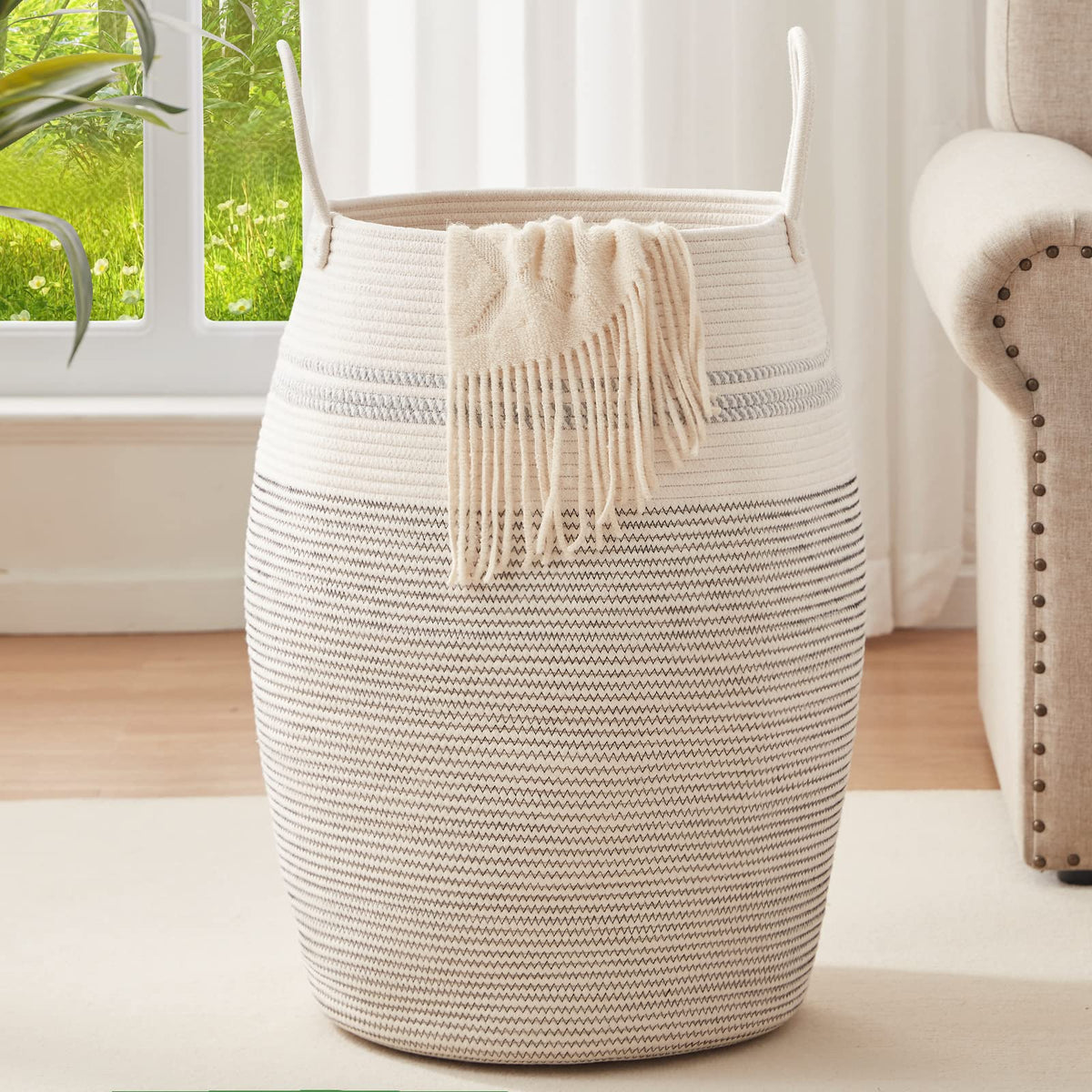 OIAHOMY panier devant emballage gris montrant design élégant et rangement