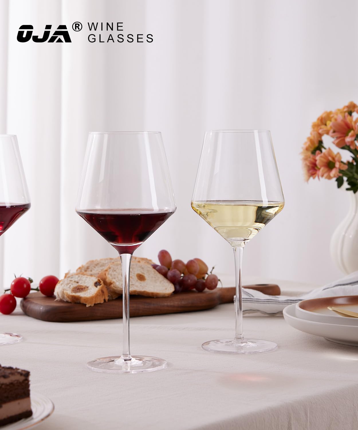 OJA main qui tient verre démontrant prise confortable et élégance