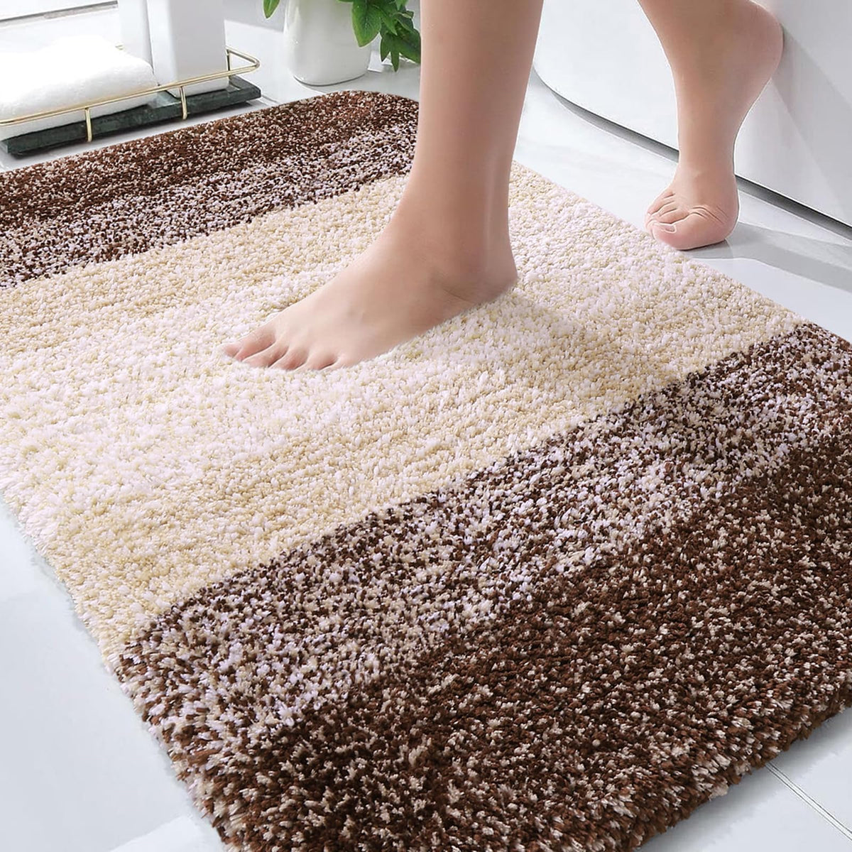 OLANLY tapis de bain face avant montrant le design et le confort
