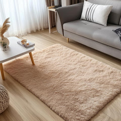 OLANLY tapis posé au pied d'un lit apportant chaleur et confort instantané