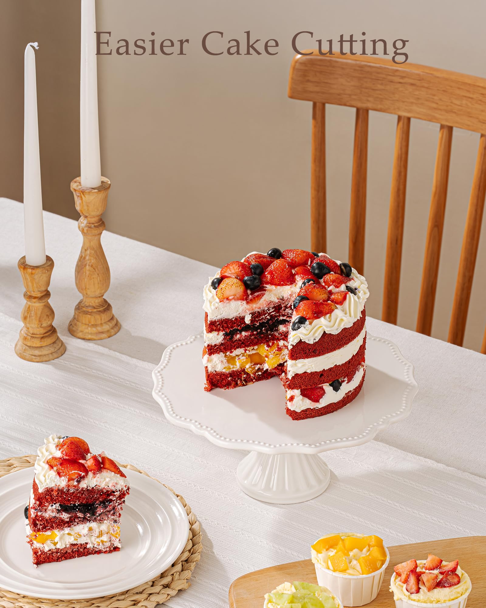 Omifun présentoir en situation avec gâteau pour mise en valeur