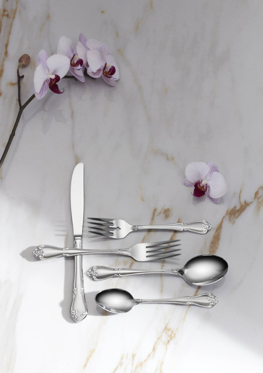 Oneida True Rose texture et finition métallique mettant en valeur la durabilité