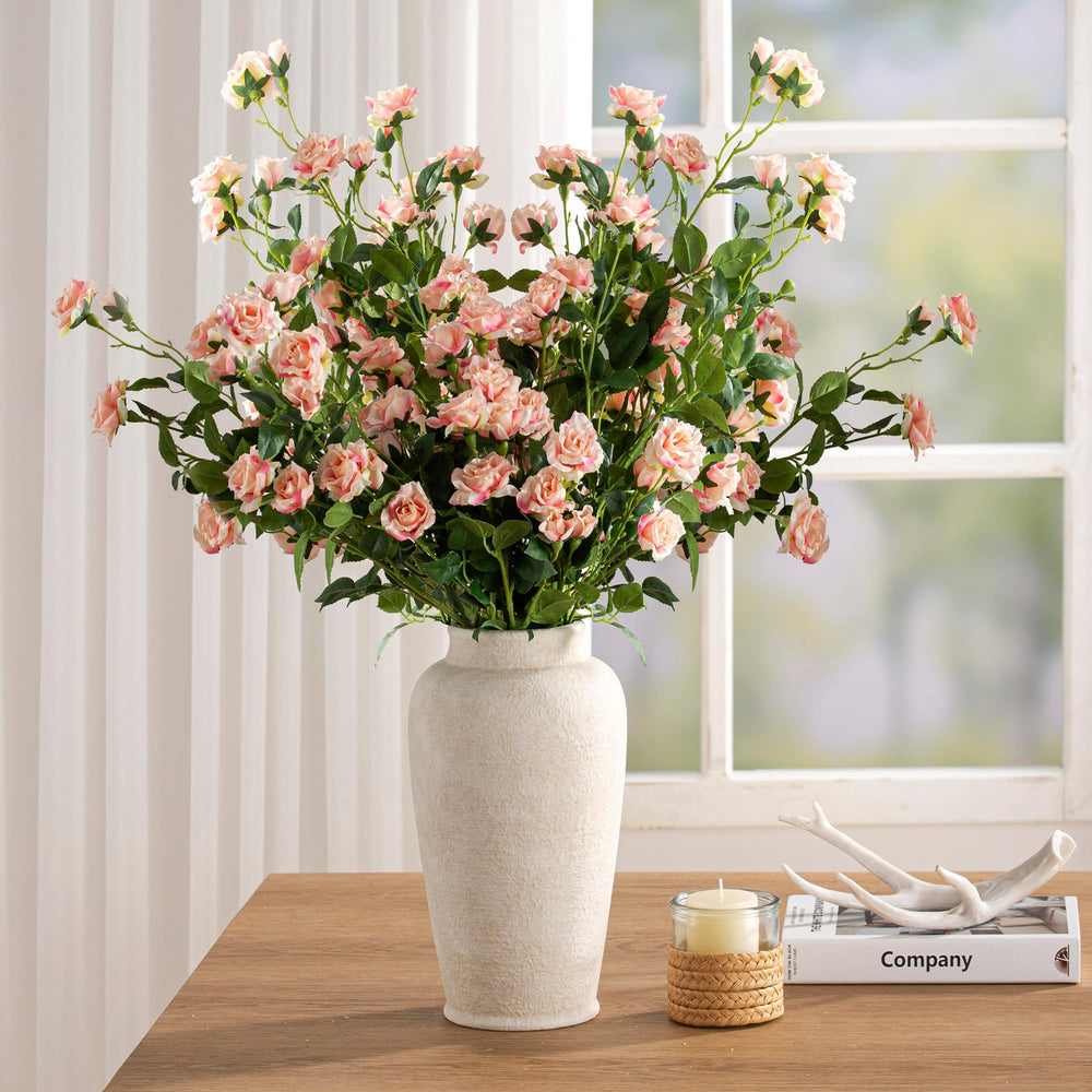 ooit vase rempli de fleurs fraîches valorisant maintien des tiges
