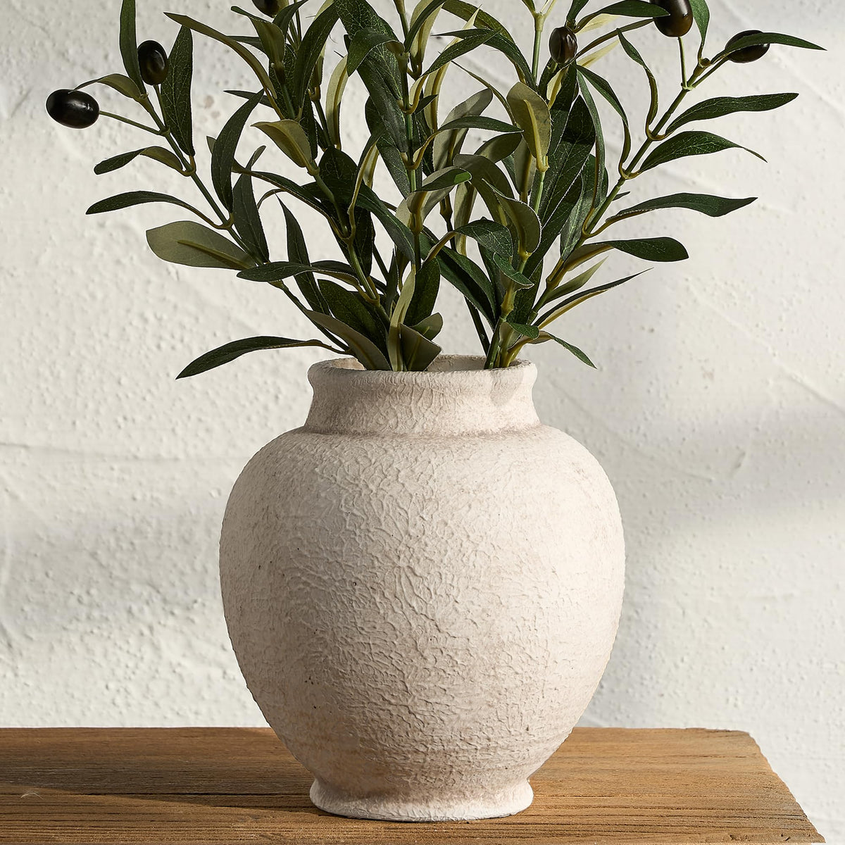 ooit vase face avant montrant silhouette rustique et finition artisanale