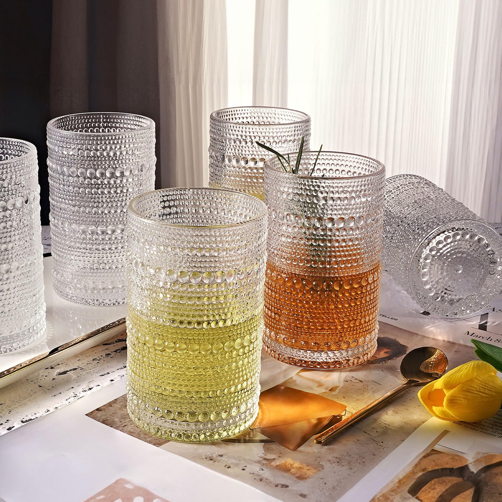 OPAYLY ensemble de six verres sur table apportant style et cohérence