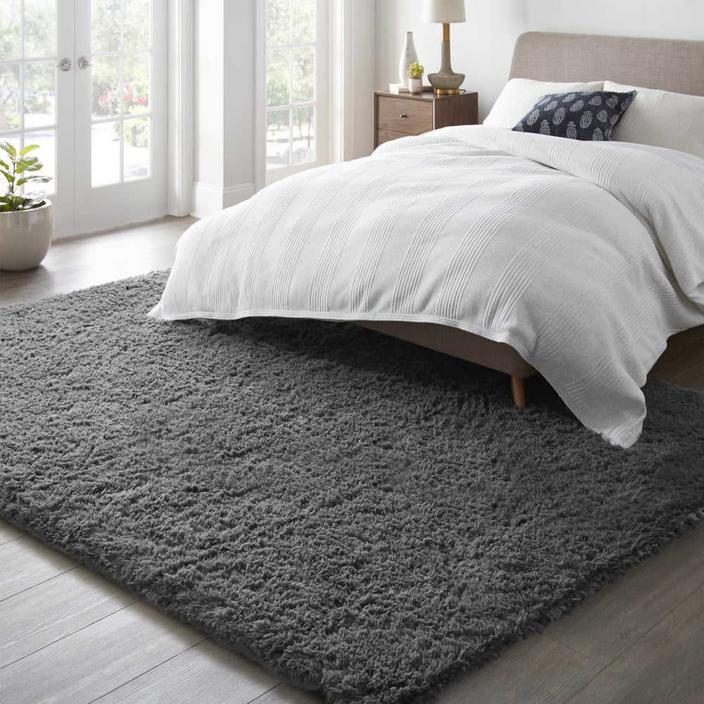 Ophanie tapis placé dans une chambre étudiante ajoutant confort