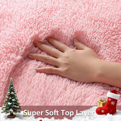 Gros plan fibres Ophanie montrant peluche dense, sensation confortable au toucher