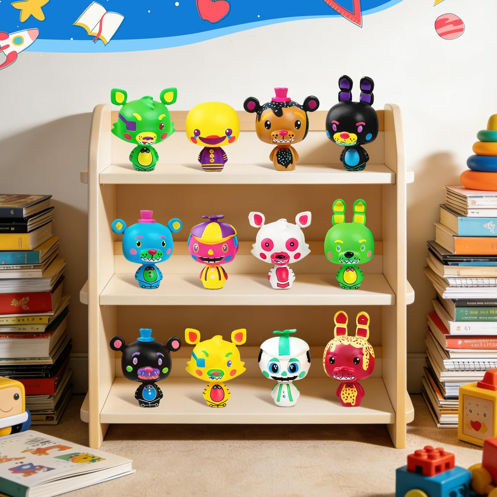 Optiacan figurines posées sur gâteau apportant ambiance festive