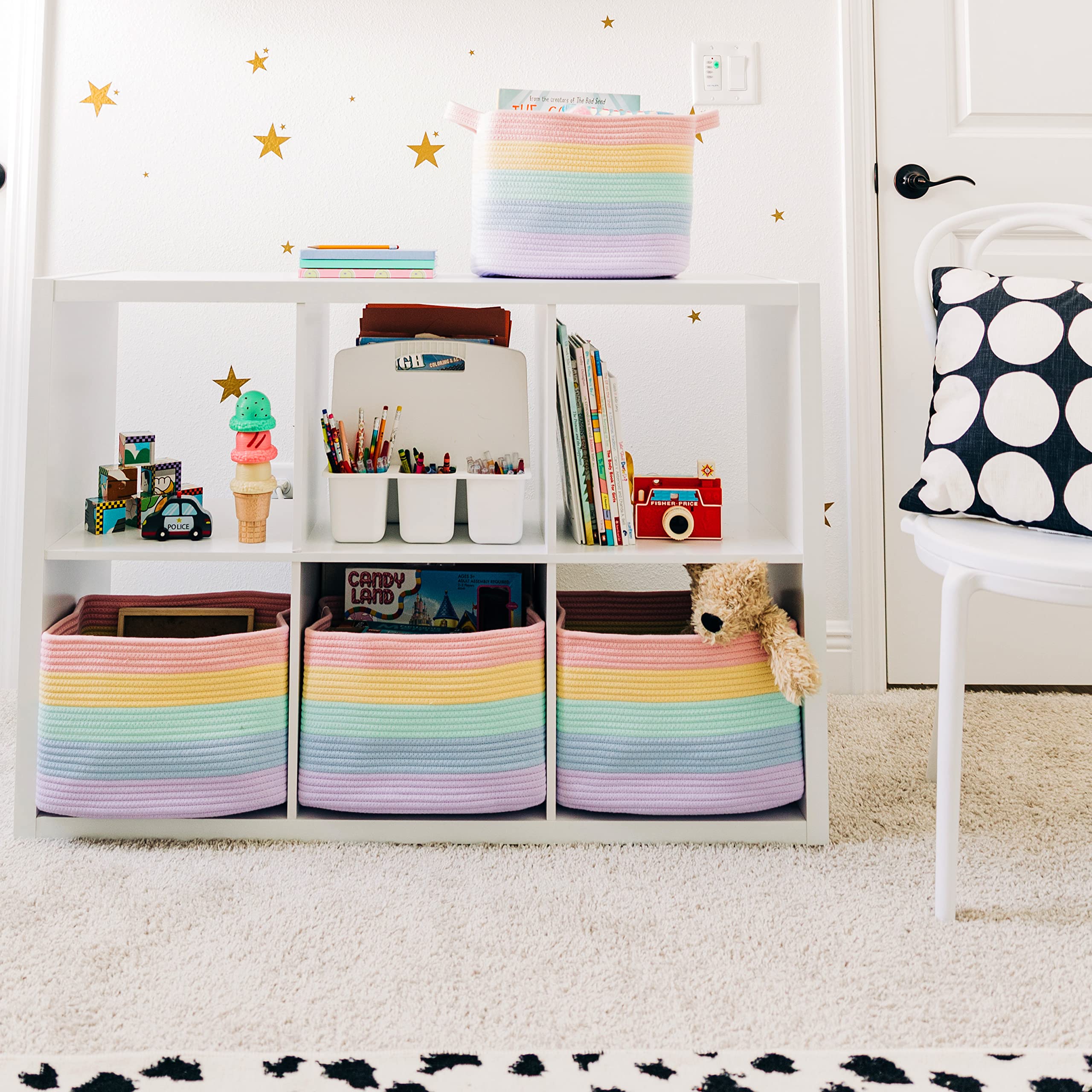 OrganiHaus panier rempli de jouets montrant solution pratique pour enfants