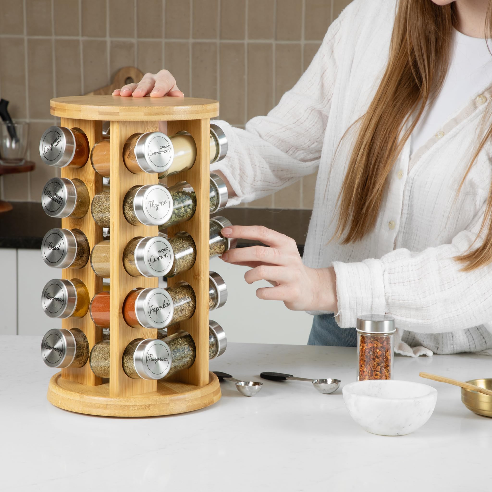 Orii détail grain bambou esthétique et durable pour cuisine moderne