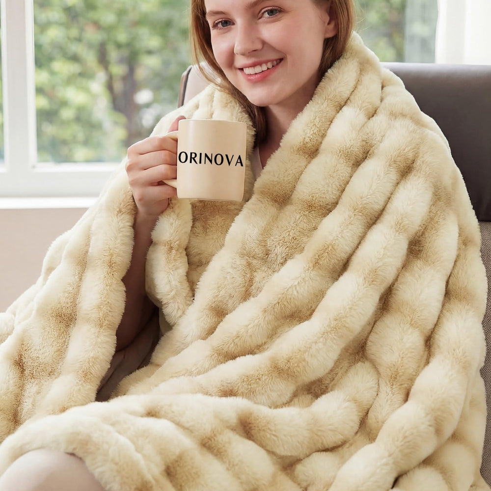 ORINOVA jeté face avant montrant couleur tie-dye jaune et confort immédiat