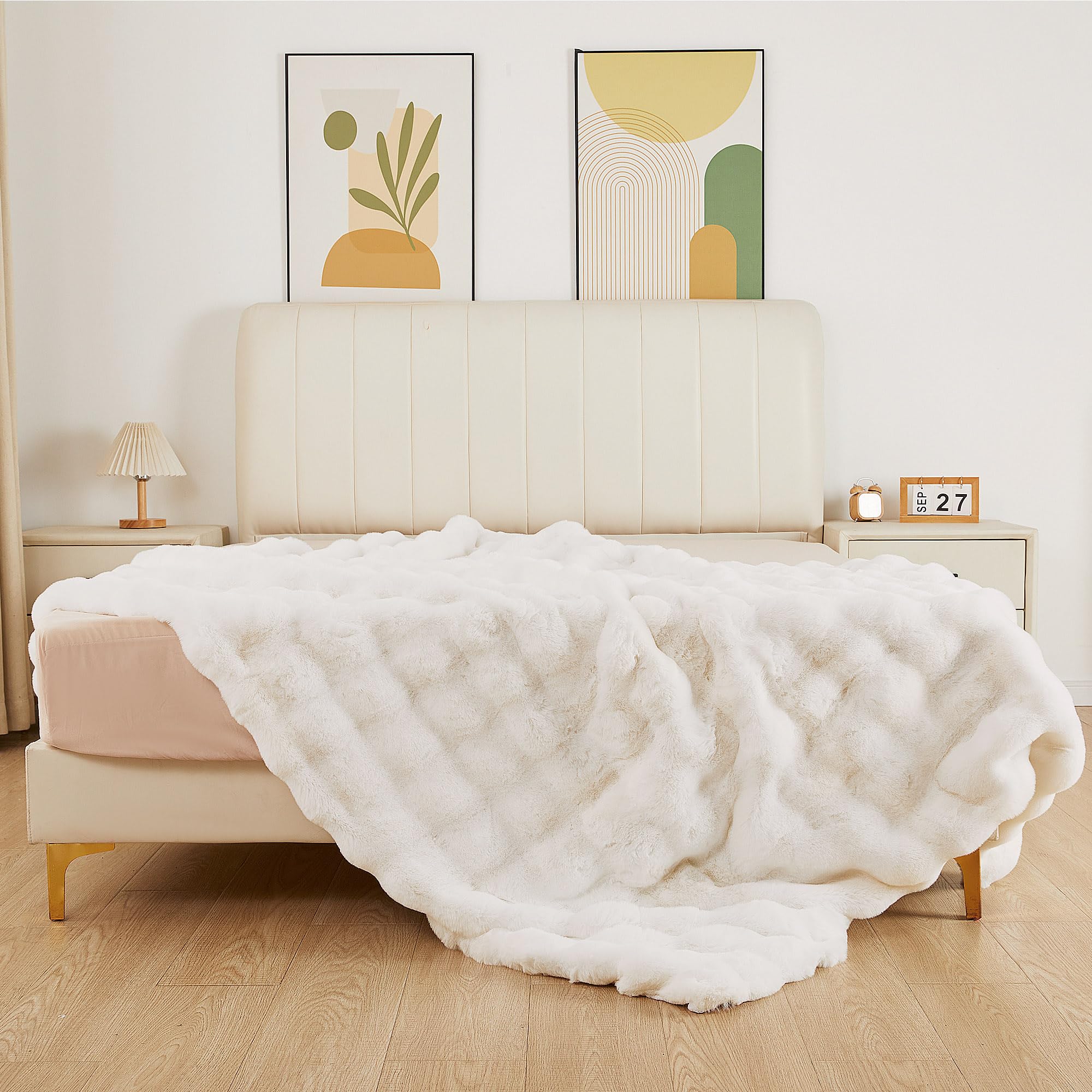 ORINOVA scène lifestyle salon illustrant confort cozy et style