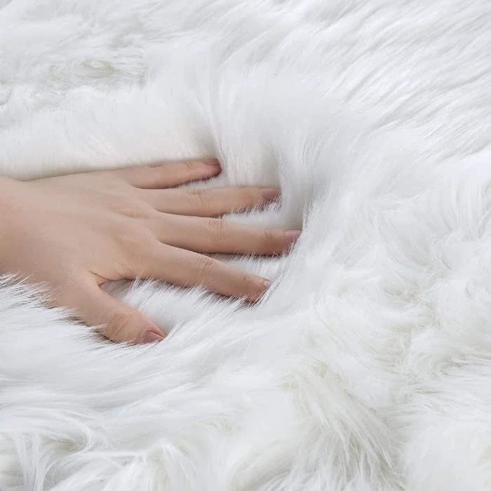 ORINOVA tapis placé près du lit, confort pratique au réveil