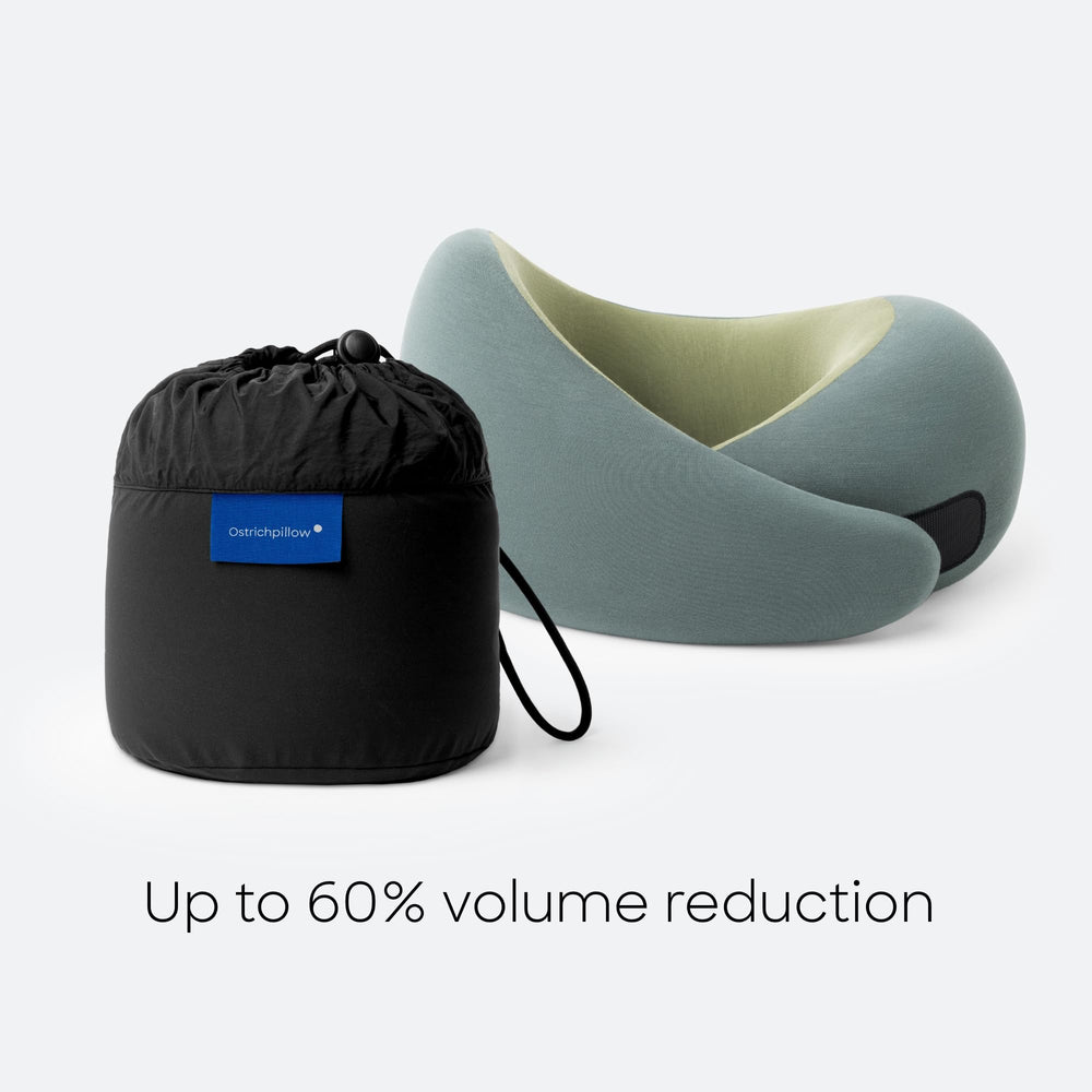 OSTRICH PILLOW comparaison taille avec main pour visualiser l'échelle et compacité