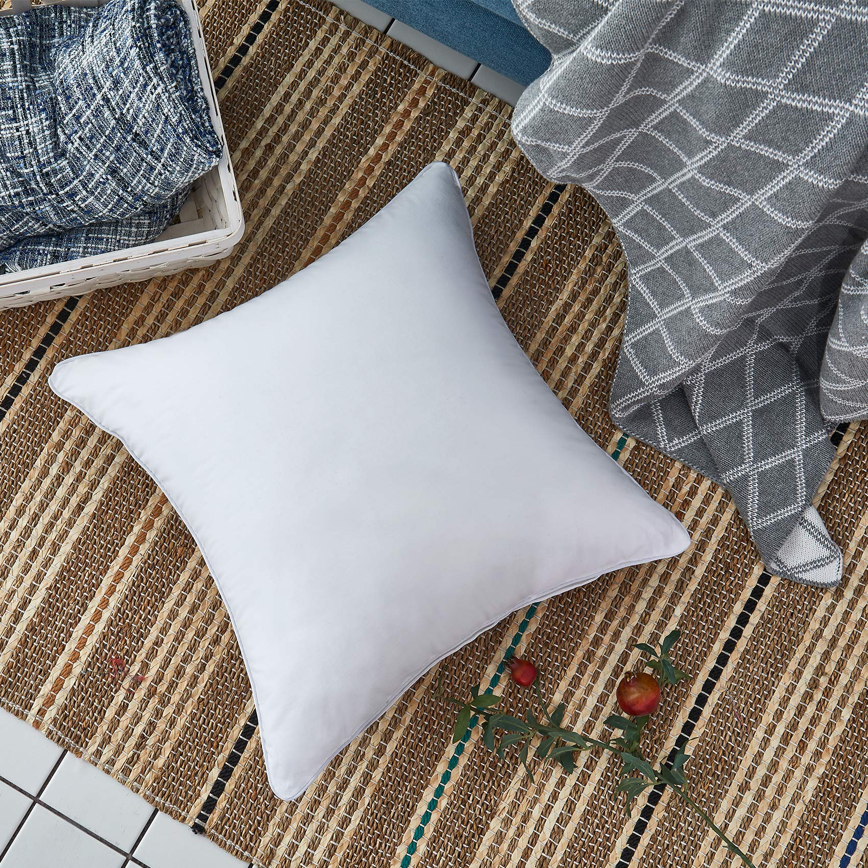 Oubonun coussin sur lit cosy améliorant ambiance décorative