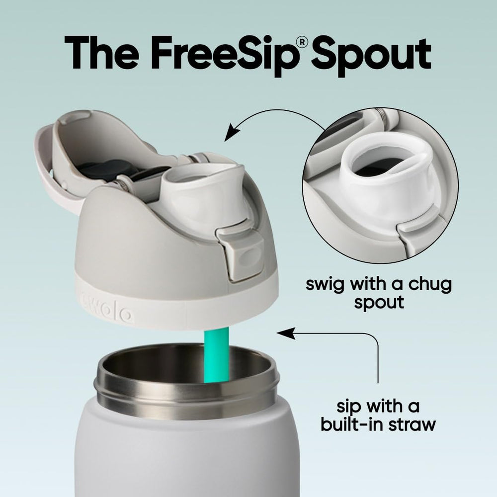 Owala FreeSip gros plan du bec à paille pour boire facilement sans incliner
