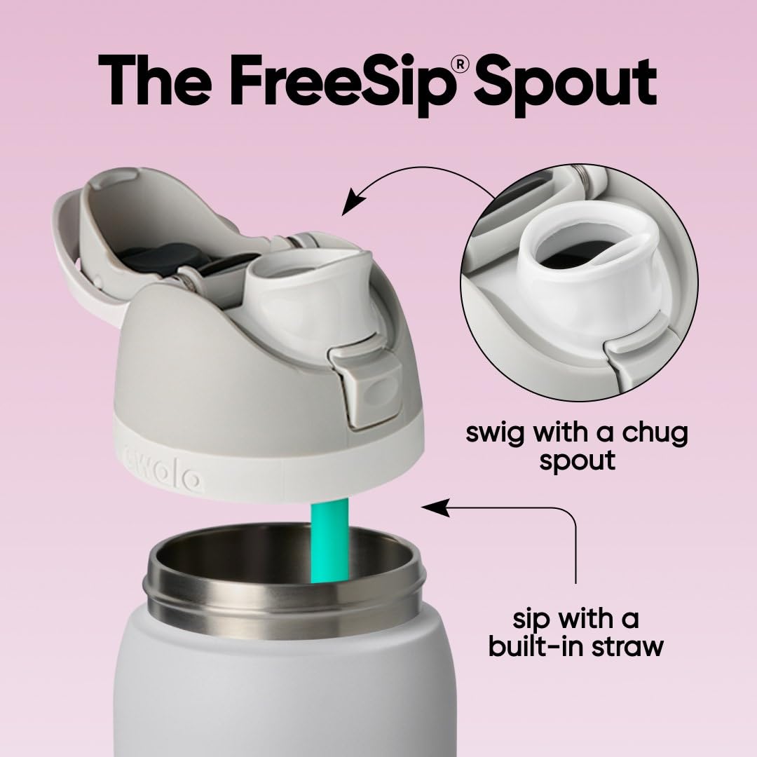 Owala FreeSip détail du bec et paille avec verrou, protection hygiénique