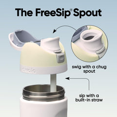 Owala FreeSip gros plan sur la paille intégrée, nettoyage facile et boissons accessibles