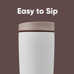 Owala SmoothSip Slider gros plan du bec à glissière pour boire sans éclaboussures