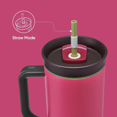 Owala Tumbler en voiture montrant compatibilité avec porte-gobelet et sécurité