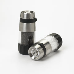 OXO détail acier inoxydable ajoutant solidité et style à la table