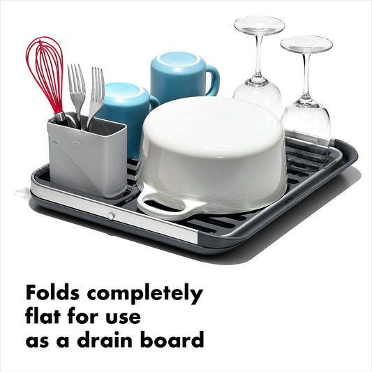 OXO égouttoir profil plié illustrant rangement compact