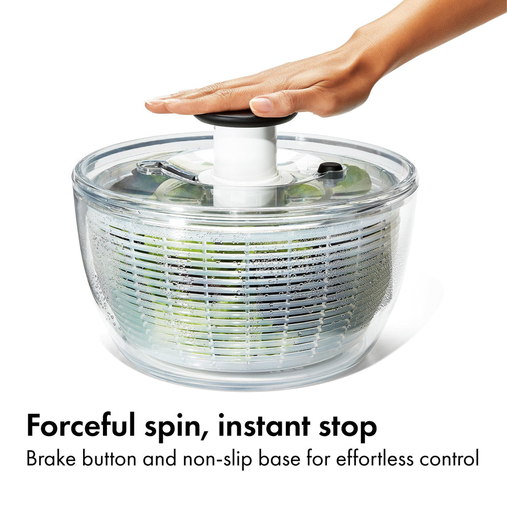 OXO Good Grips bol montrant l'évacuation d'eau pour feuilles plus sèches