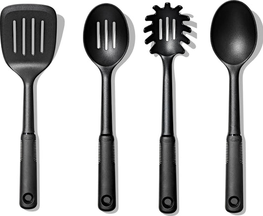 OXO Good Grips ensemble devant montrant les quatre ustensiles pour cuisine pratique