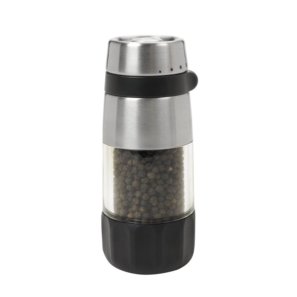 OXO moulin à poivre face montrant design propre et distribution par le haut