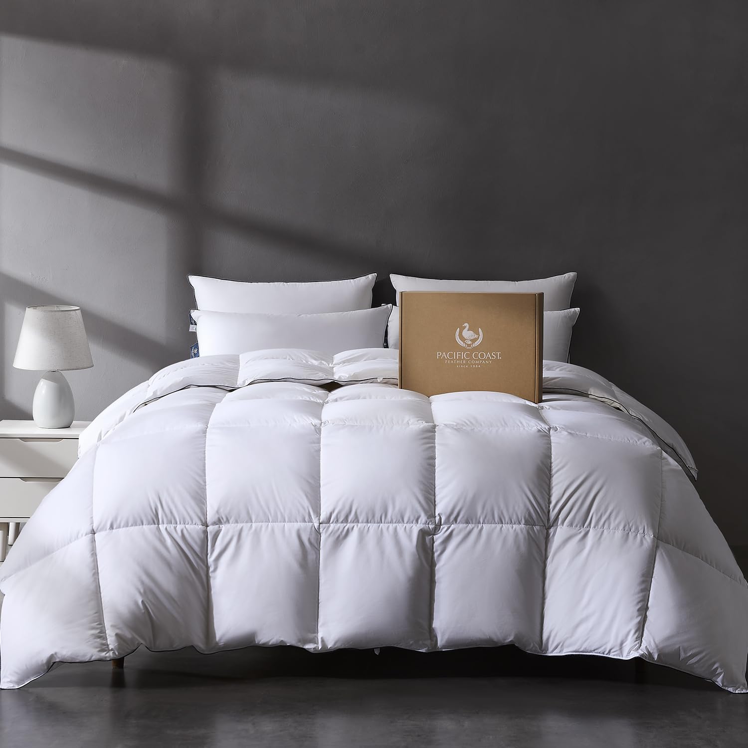 Pacific Coast couette King face montrant douceur et confort hôtelier