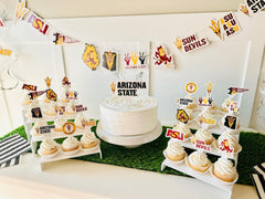 PartyKandy cake topper ASU gros plan offrant une touche centrale élégante