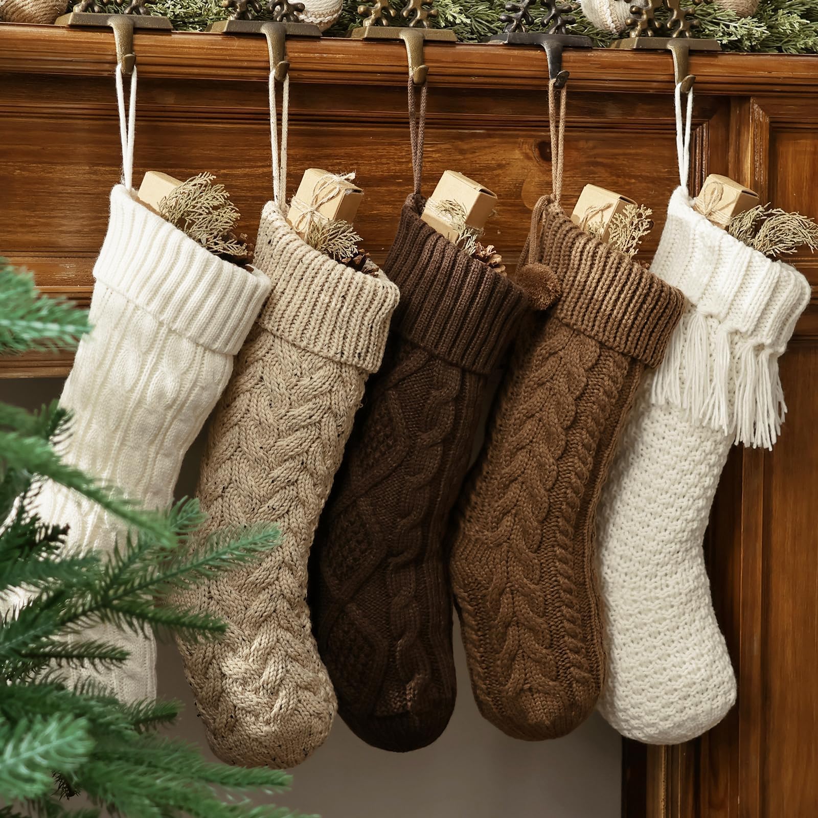 Pawliss scène salon décorée, tons terre apportent chaleur