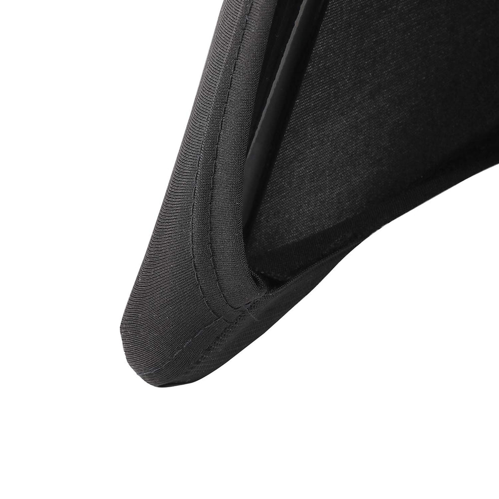 Peomeise housse sur chaise pour évaluer taille et proportions