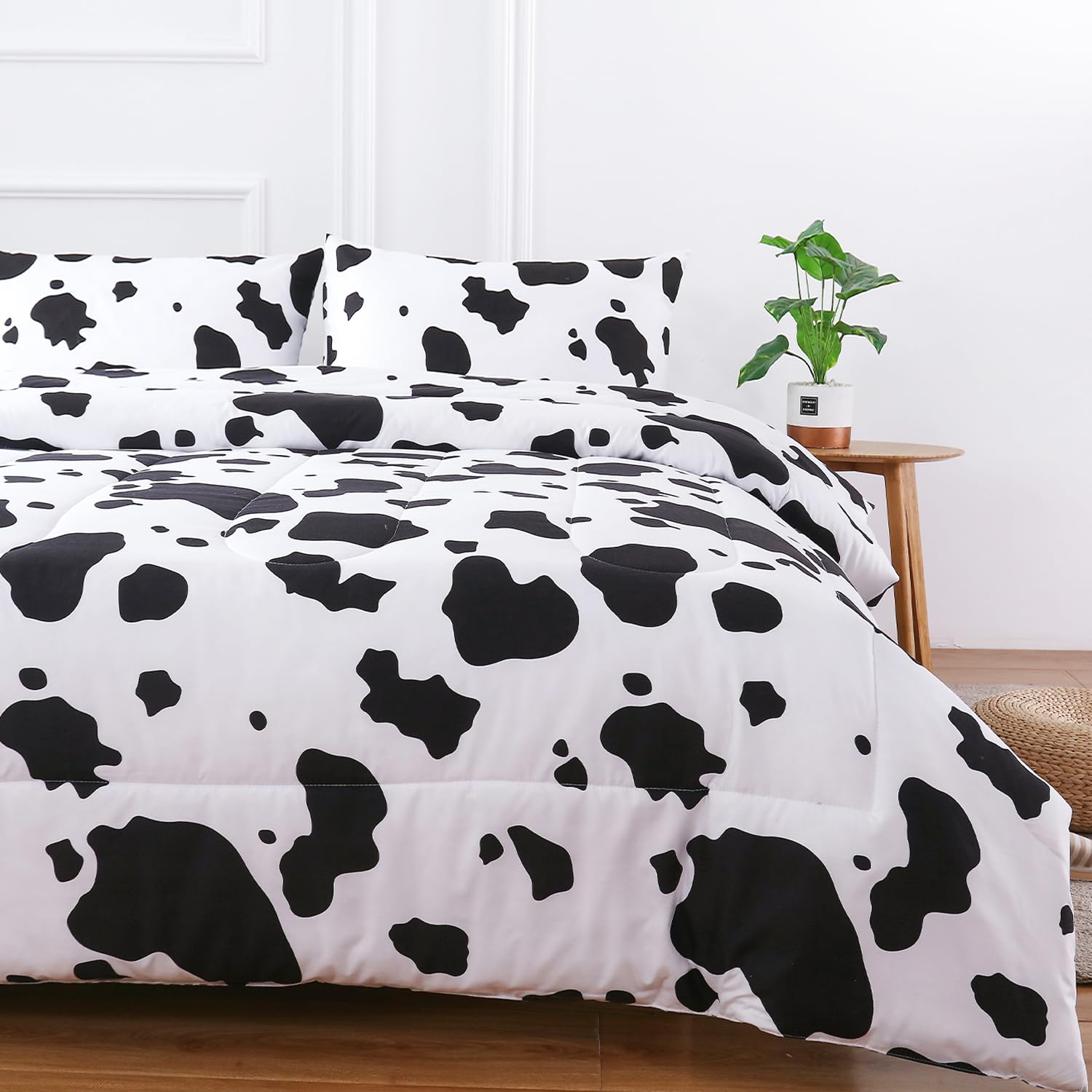 PERFEMET face avant de la couette montrant le motif vache et style moderne