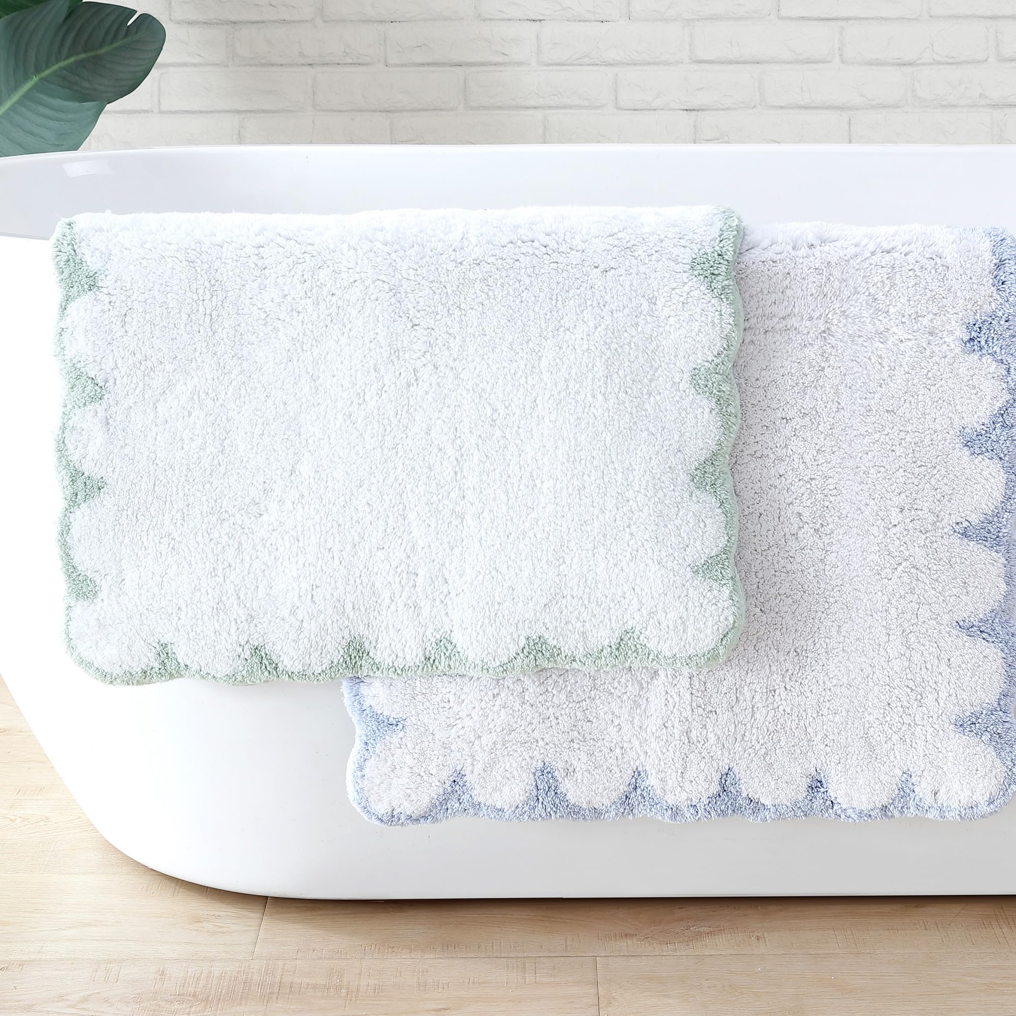 Peri Home comparaison de taille 20x30 pouces illustrant adaptation aux petits espaces