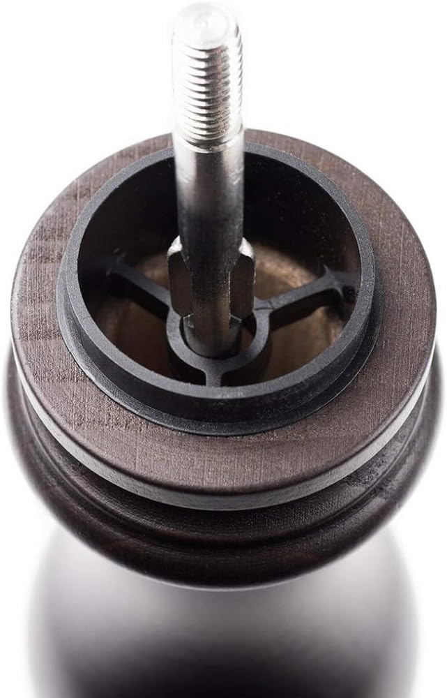Peugeot détail du bouton supérieur pour régler la finesse et personnaliser la mouture