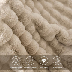 PHF gros plan texture fausse fourrure prouvant douceur luxueuse