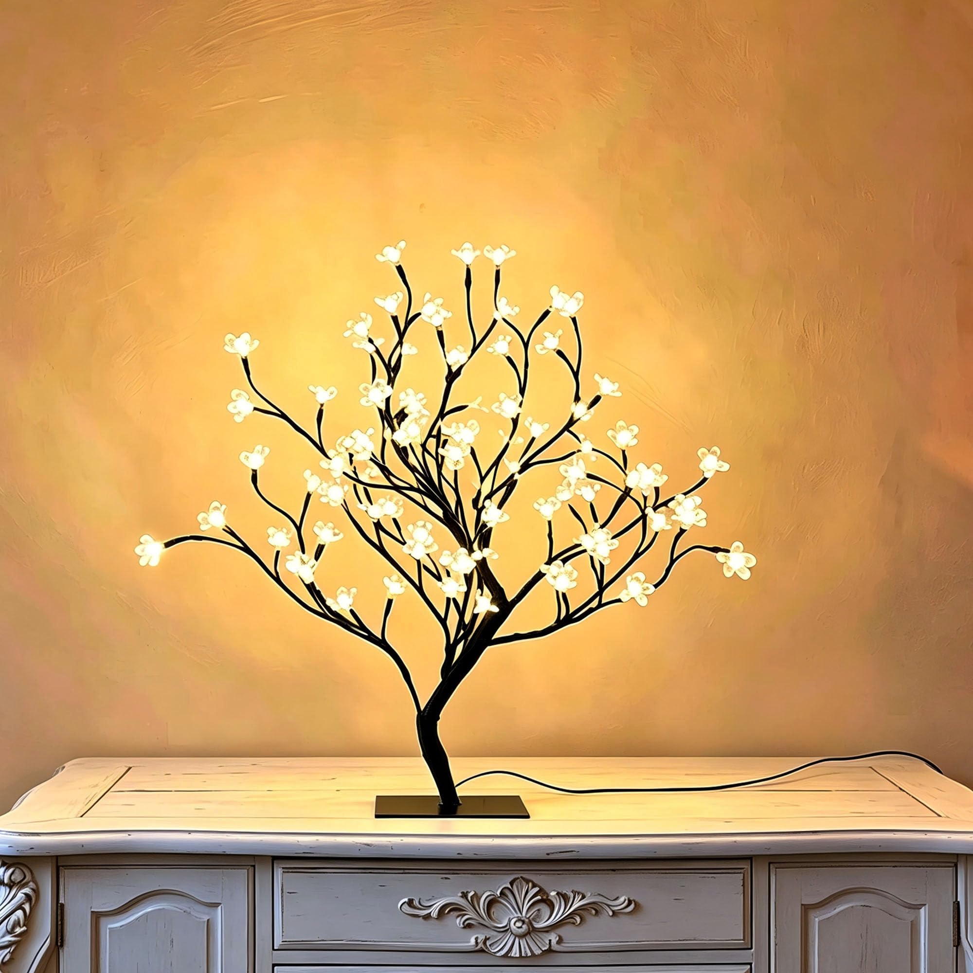PMS lampe bonsaï gros plan sur LED mettant en valeur la qualité lumineuse