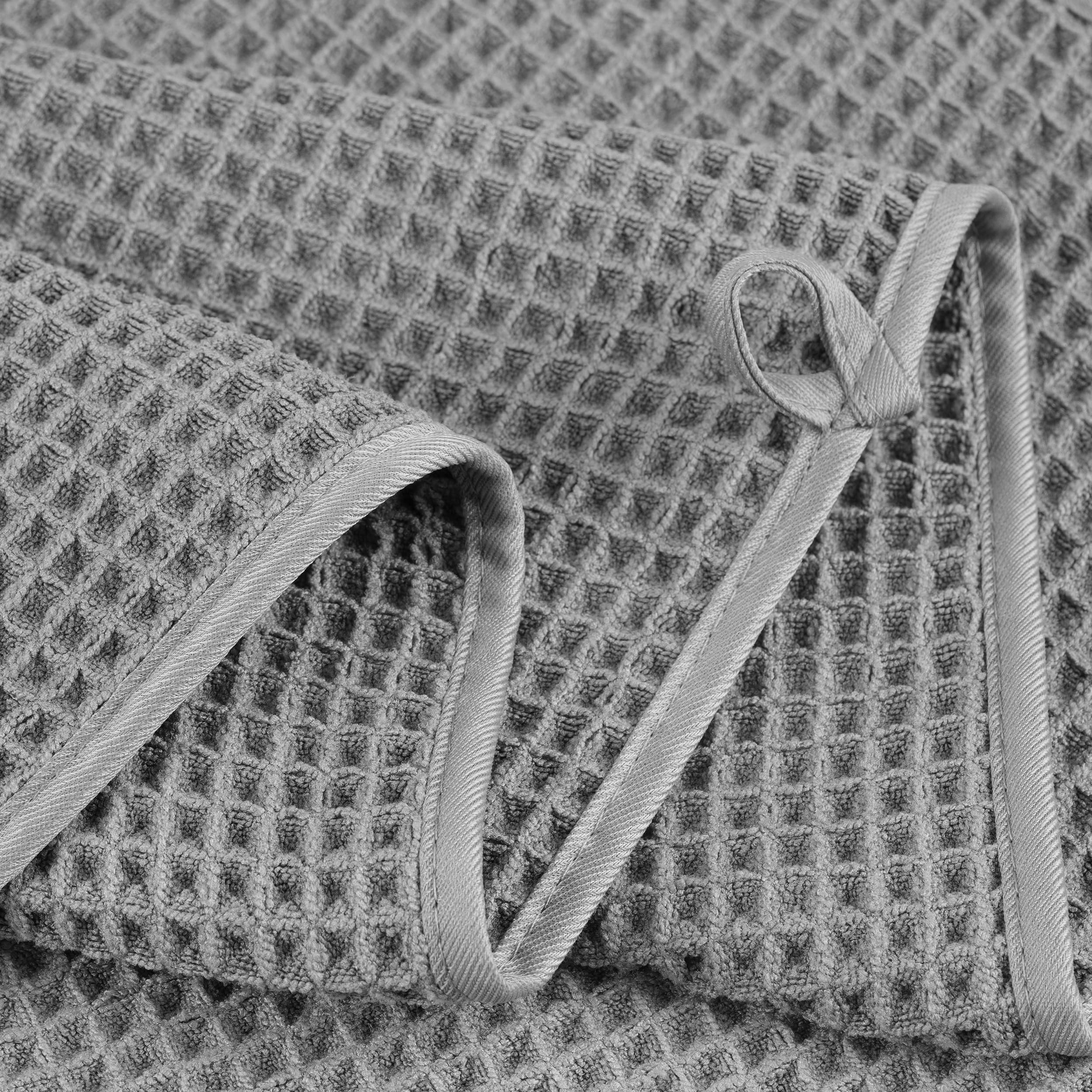 POLYTE pile de serviettes comparée montrant compacité pour voyage