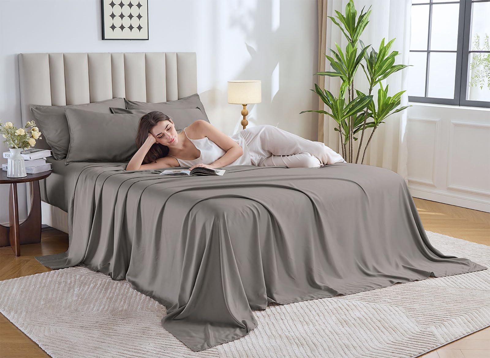 Pure Bamboo gros plan du tissage satin 300 fils, texture soyeuse et respirante