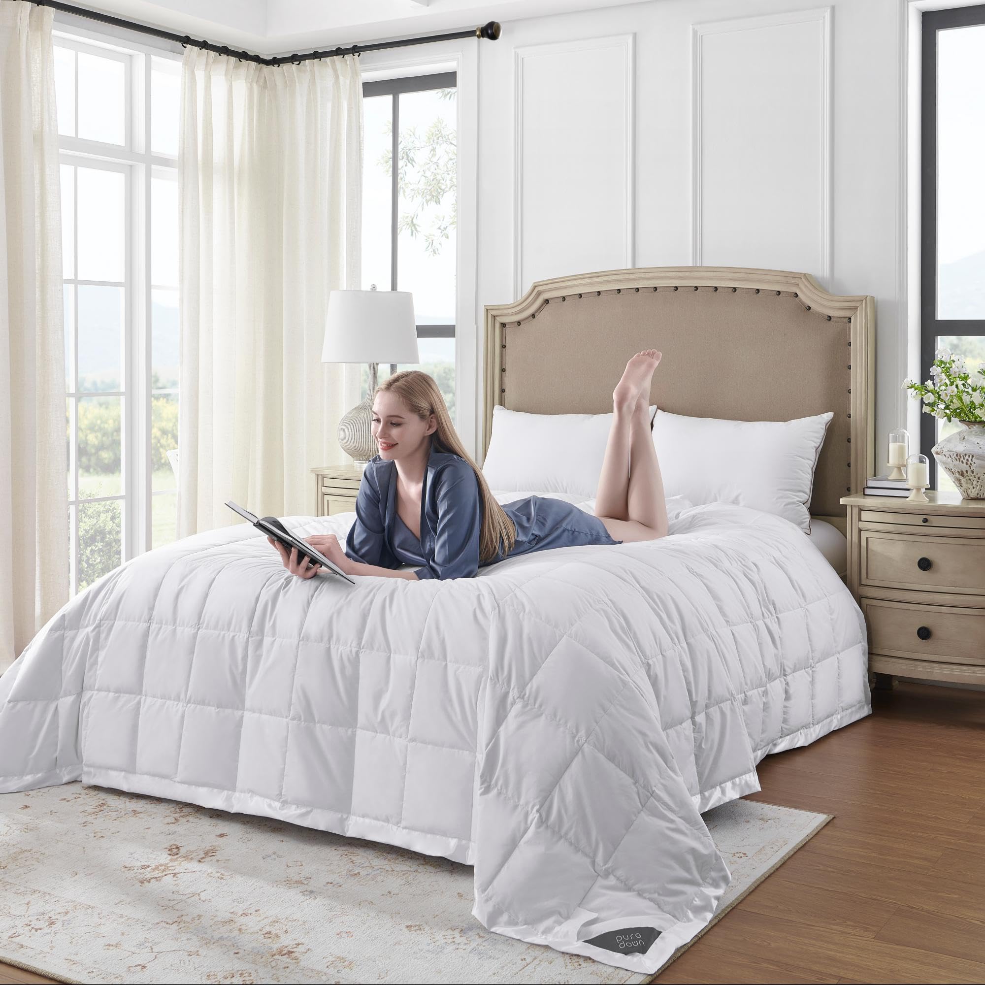 puredown couverture utilisée sur canapé pour repos et chaleur régulée